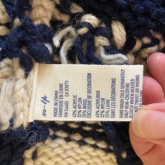 Chunky Knit Sweater - Picture 8 of 8